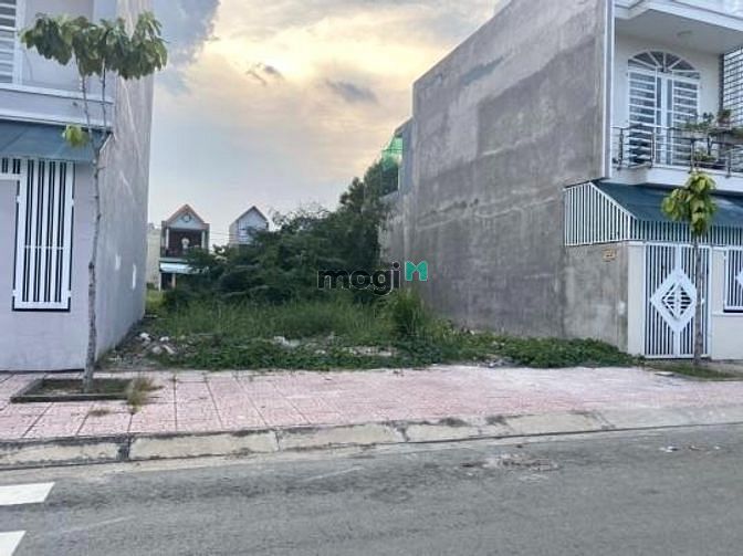 Hình ảnh Chủ ngộp bán NHANH đất Thổ Cư 100M2 Chỉ 699 Triệu.