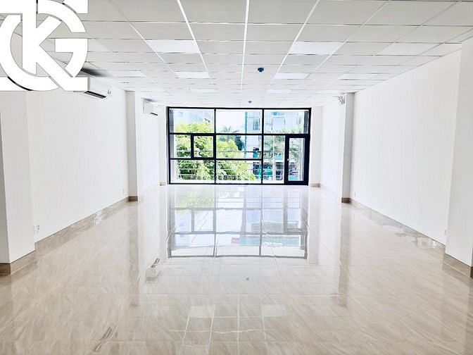Hình ảnh Cho thuê nhà mặt tiền 514 Cộng Hoà, P.13, Quận Tân Bình