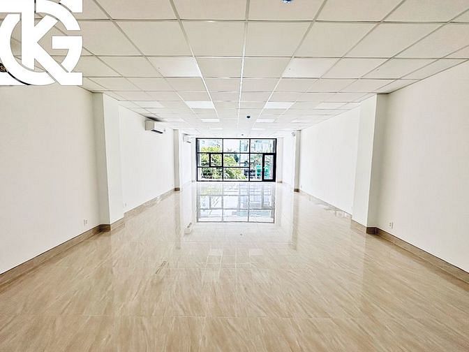 Hình ảnh Cho thuê nhà mặt tiền 514 Cộng Hoà, P.13, Quận Tân Bình