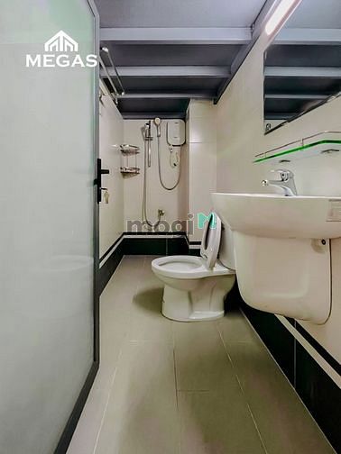 Hình ảnh DUPLEX Ban Công ngay Chân Cầu Nguyễn Văn Cừ - Q1