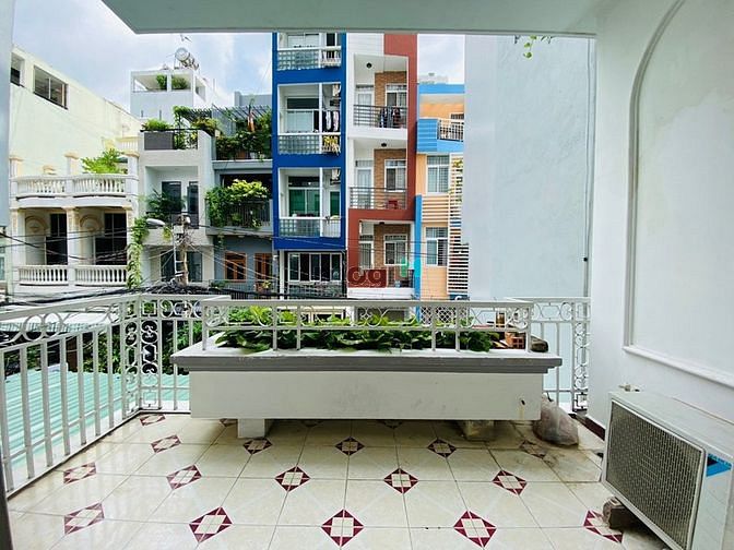 Hình ảnh CĂn hộ cho thuê ban công ngay cầu vượt 3/2 quận 10 - 32m2
