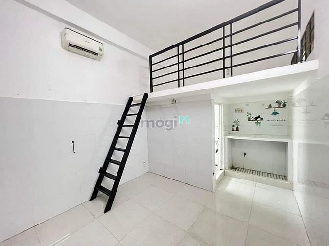 Hình ảnh Phòng Bancol View Sân Bay Siêu Đẹp Tại Tân Bình