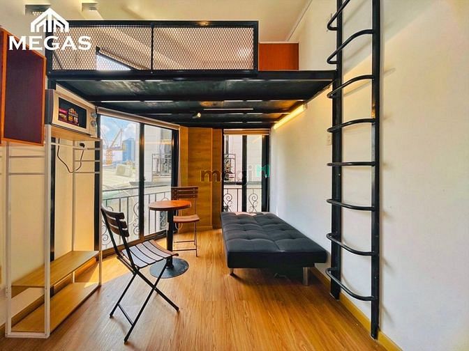 Hình ảnh Duplex full nội thất view kính 180° thang máy Nguyễn Trãi Q1