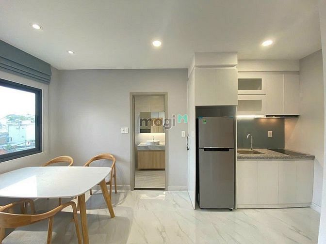 Hình ảnh 1 Phòng Ngủ, Ban Công + máy giặt riêng. View siêu siêu đẹp🏠