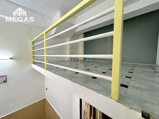 Hình ảnh Cho thuê CHDV dạng Duplex nằm ngay Lê Văn Việt