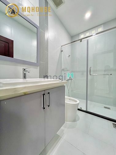Hình ảnh Căn Hộ Cao Cấp Mới Xây 100% 2PN 2WC Full Nội Thất Có Sân Xe Hơi