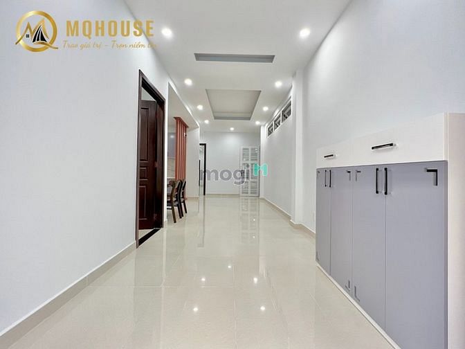 Hình ảnh Căn Hộ Cao Cấp Mới Xây 100% 2PN 2WC Full Nội Thất Có Sân Xe Hơi