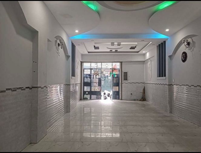 Hình ảnh Cho thuê nhà Hẻm 9M 196/17 Cộng Hoà, P12, TB, 4 Tầng, DTSD 400m2.
