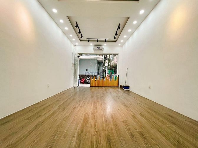 Hình ảnh Cho thuê nhà HXH Lê Văn Sỹ, Phường 13, Quận 3