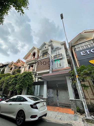 Hình ảnh Cho thuê biệt thự Phan Xích Long, Phường 2, Phú Nhuận