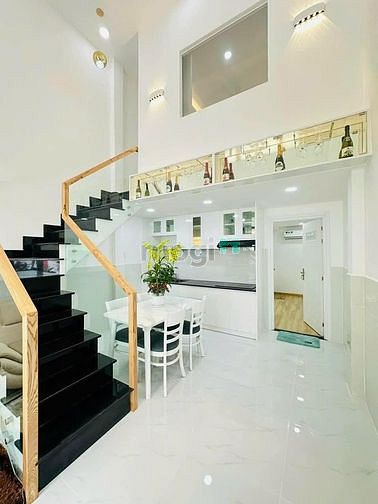 Hình ảnh VỀ QUÊ BÁN GẤP Nhà Xóm Chiếu Q4 Giá 1.3 tỷ 80m2 2PN