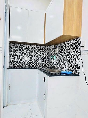 Hình ảnh bán nhà trung tâm Bình Thạnh, giá chỉ 2 tỷ, hẻm xe hơi