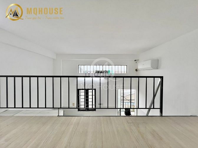 Hình ảnh Phòng mới bancol 35m2 full nội thất kế Đường Bạch Đằng