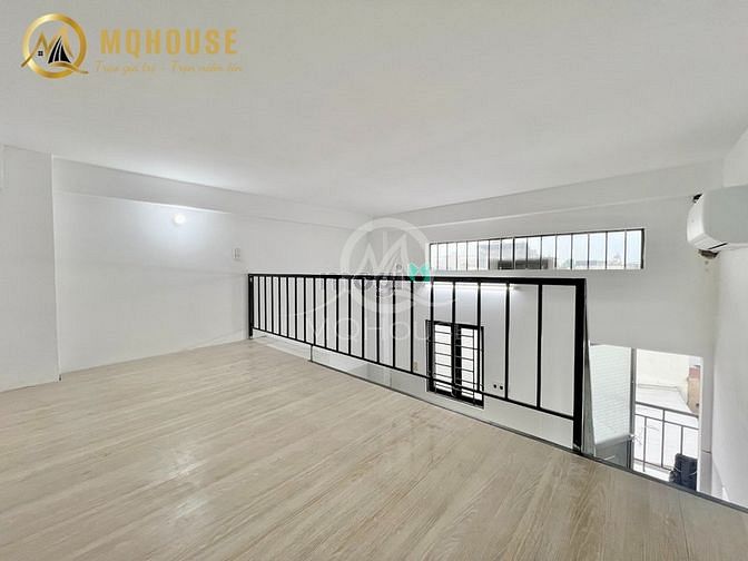 Hình ảnh Phòng mới bancol 35m2 full nội thất kế Đường Bạch Đằng