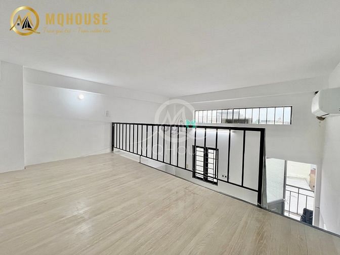 Hình ảnh Phòng mới bancol 35m2 full nội thất kế Đường Bạch Đằng