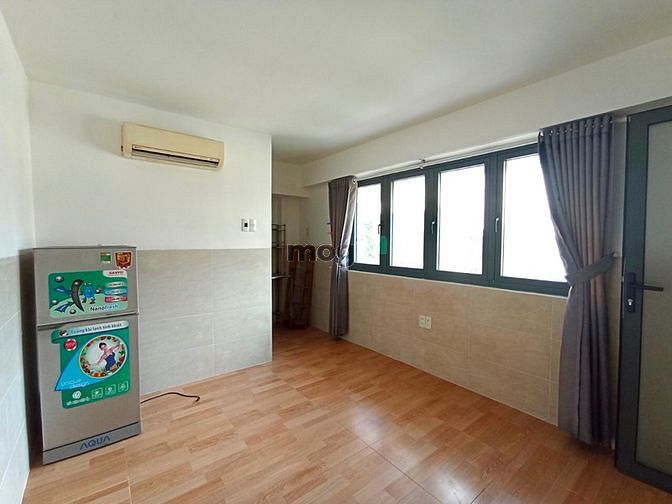 Hình ảnh Studio cửa sổ nhiều ánh sáng gần chợ Hoàng Hoa Thám