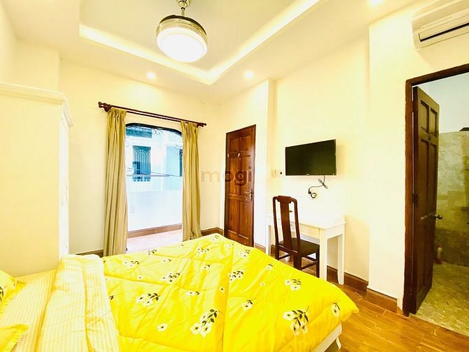 Hình ảnh CHDV view BANCON, full Nội Thất gần Hoàng Văn Thụ, Tân Bình