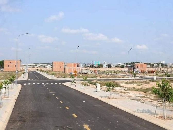 Hình ảnh Bán đất MT nhựa trong kcn Vsip 2 cạnh Tp Mới Bình Dương, chỉ 480tr/80m