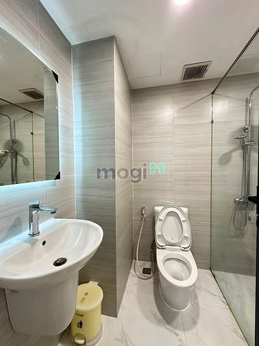 Hình ảnh Nguyễn Trãi Q1 Full nội thất phòng ngủ riêng máy giặt riêng