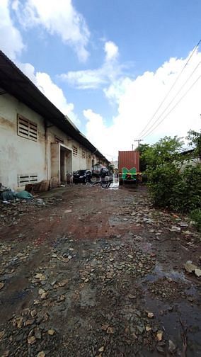 Hình ảnh cho thuê kho xe container vào tới cửa dtsd 300m2 giá 26tr/T  TL