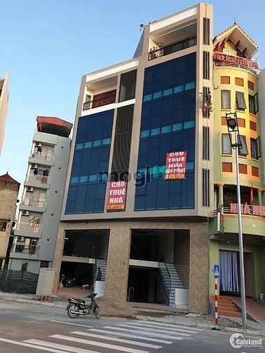 Hình ảnh Cho thuê nhà Lô góc phố Phạm Văn Đồng, 80m2 x 5 tầng, Mặt tiền 10m