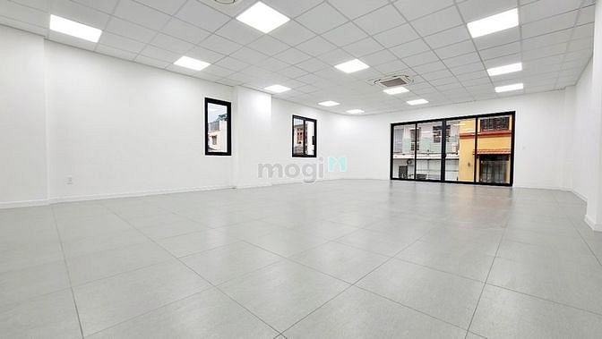 Hình ảnh Cho thuê nhà mới xây Phường 2, Tân Bình. DTSD: 700m2.