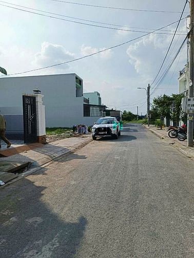 Hình ảnh bán nhà từ đường kênh xã long trạch đi vào 100m