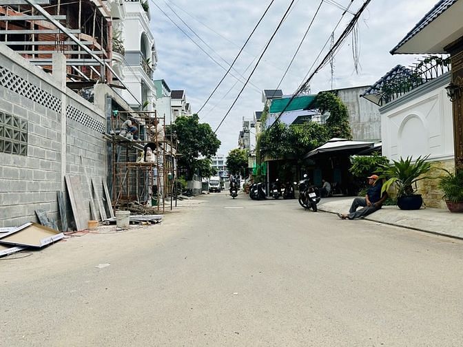 Hình ảnh Nhà khu vip bình tân giáp tân phú - 71m2