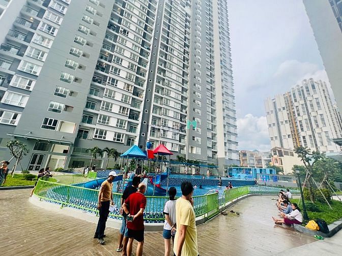 Hình ảnh Cho Thuê 2PN2WC 65m2 Full NT cao cấp, nhà mới , ngay metro Bình Phú