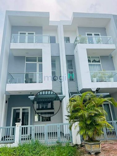 Hình ảnh Cho thuê nguyên căn nhà khu dân cư Bình Tân