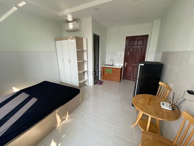 Hình ảnh Cho Thuê CHDV Full Nội Thất Cao Cấp Đường D1 Bình Thạnh 30m2