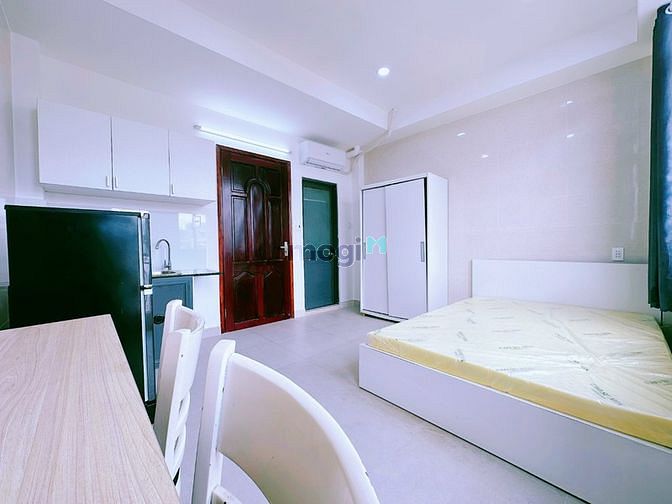 Hình ảnh 🏡Căn Hộ Studio, cửa sổ, bancon, đường Tăng Bạt Hổ, gần Sân Bay