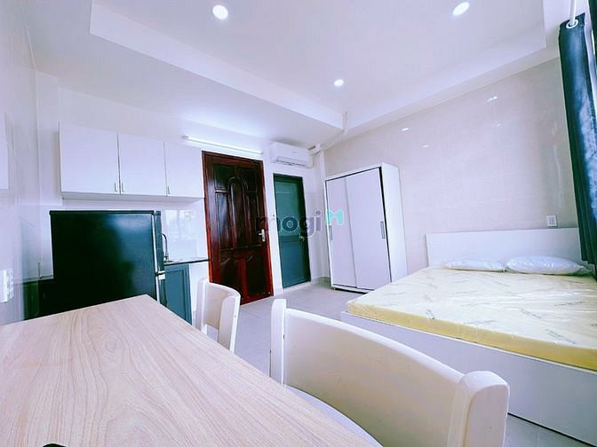 Hình ảnh 🏡Căn Hộ Studio, cửa sổ, bancon, đường Tăng Bạt Hổ, gần Sân Bay
