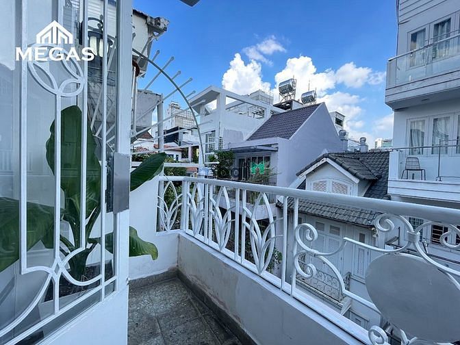 Hình ảnh Căn Hộ Có Bancol Thoáng Mát Ngay Hồ Con Rùa Quận 3 Giá Rẻ