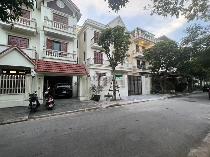 Hình ảnh Bán biệt thự Việt Hưng 200m - Chủ cần bán gấp - Nhỉnh 30 tỷ