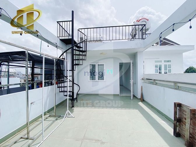 Hình ảnh Phòng đẹp ban công rộng siêu thoáng gần chợ Phạm Văn Hai Tân Bình