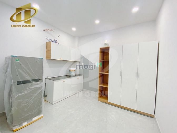 Hình ảnh Phòng đẹp ban công rộng siêu thoáng gần chợ Phạm Văn Hai Tân Bình