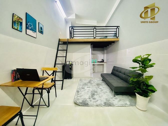 Hình ảnh Duplex đầy đủ tiện nghi có cửa sổ gần sân bay