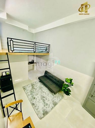 Hình ảnh Duplex đầy đủ tiện nghi có cửa sổ gần sân bay