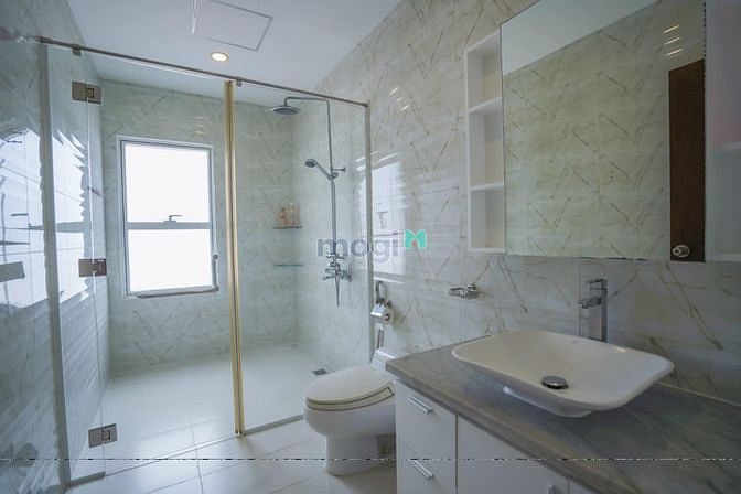 Hình ảnh Trang Chủ MB66.COM / Đăng Ký Tặng 66K rộng rãi 147m 3pn2wc full nội thất cao cấp. khóa e đang giử