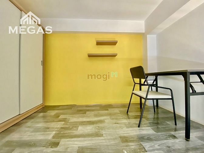 Hình ảnh Phòng Cho Thuê Giá Rẻ - Sẵn Máy Lạnh Gác Cao 2M2 - Bạch Đằng - Sân Bay