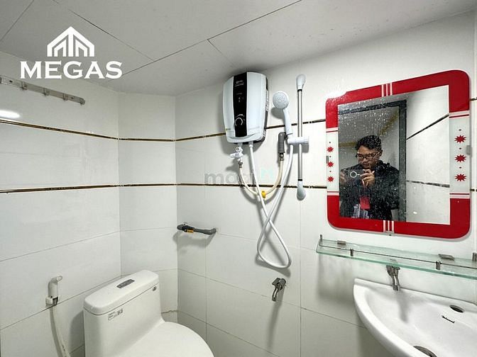 Hình ảnh Phòng Cho Thuê Giá Rẻ - Sẵn Máy Lạnh Gác Cao 2M2 - Bạch Đằng - Sân Bay