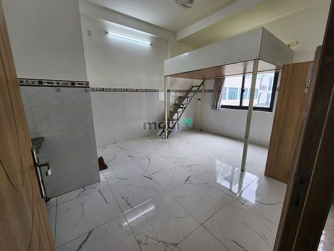 Hình ảnh Duplex Cửa Sổ Lớn Giá Siêu Rẻ Gần RMIT - Quận 7