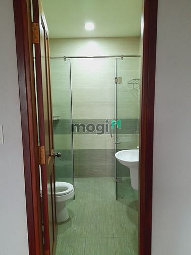 Hình ảnh Cho thuê nhà phố view hồ, full nội thất, đường 25m, giá 33tr/tháng