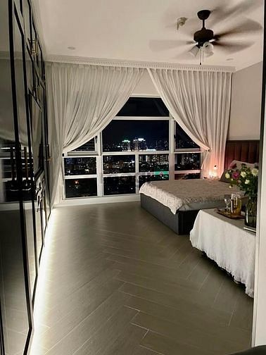 Hình ảnh Cho thuê Penthouse Happy Valley dt 240m2, 1 sàn, 3 view đẹp.