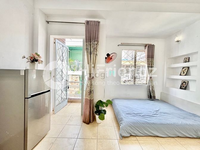 Hình ảnh Phòng Studio Full Nội Thất Có Bancol dưới Chân Cầu Kiệu