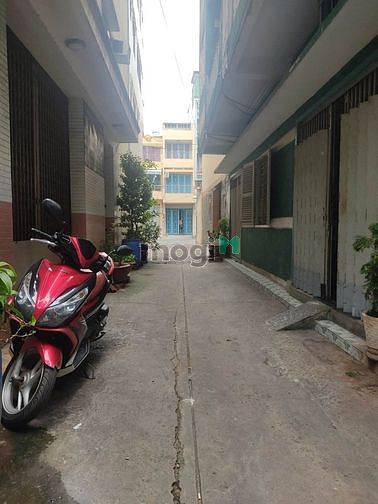 Hình ảnh Bán nhà quận 5, vài bước ra Trần Hưng Đạo, 43m, 5 tầng hơn 6 tỷ chút.