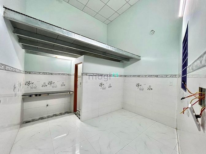 Hình ảnh Cho thuê phòng trọ có gác, máy lạnh gần đh công thương