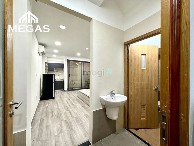 Hình ảnh Căn Hộ giao giữa Tân Bình & Tân Phú - Rộng 30m2 - Mới 100% - Full NT