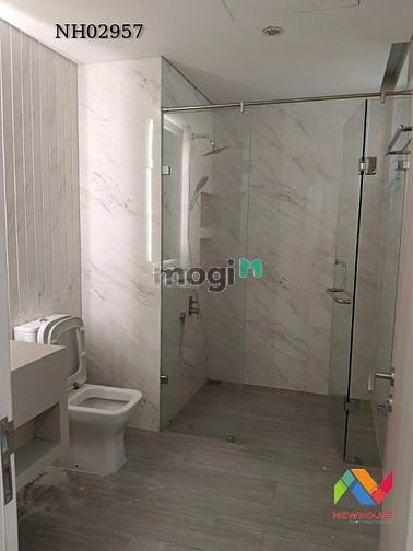 Hình ảnh Nhà đẹp Cho thuê C/h Midtown,Q7- 135m2, 3pn, 2wc- 48tr Full nt